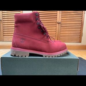 Men’s Red timberland boots size 10.5